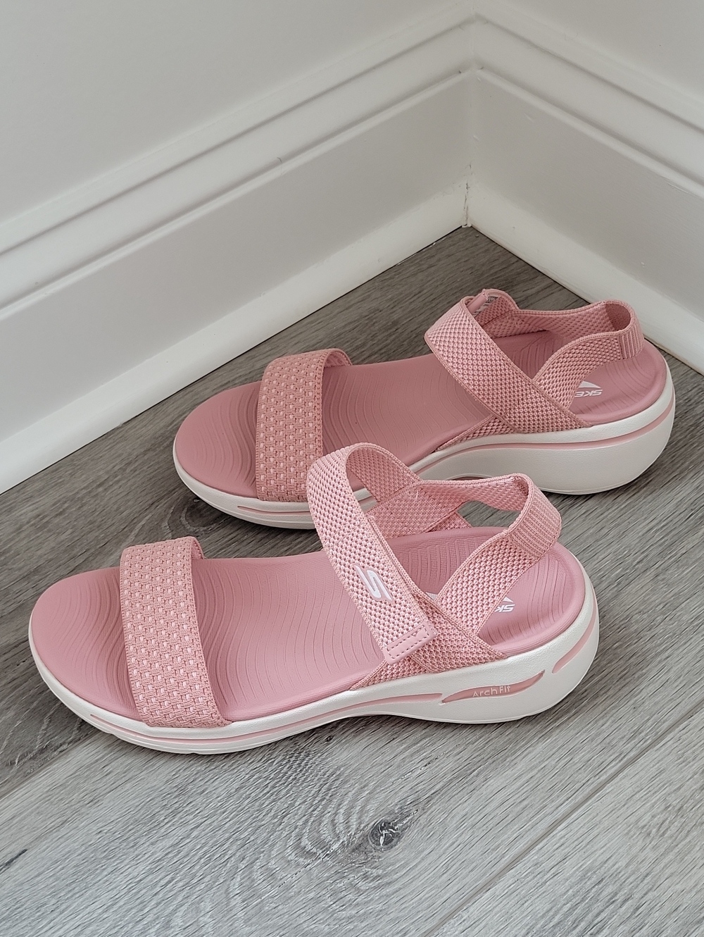 Skechers GOwalk Arch Fit-Polisher Pink Size 9 NEW - Picture 4 of 8